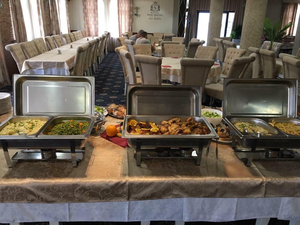 Hotel Stari Krovovi Veternik Luaran gambar